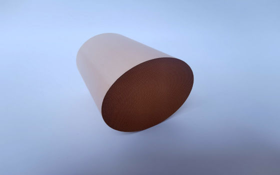 المحول الحفاز للسيارات على محفز عادم السيارة Euro4 Euro5 Euro6 NH3 Slip Catalyst